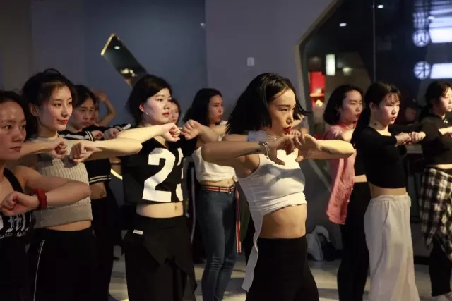 1504088850590142.jpg 2.webp.jpg