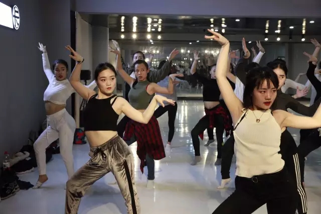 1504088869149782.jpg 5.webp.jpg