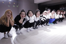 武漢貝卡倩倩老師舞蹈課堂視頻-Merry Christmas Mr.Lawrence-FYI