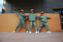 小鮮肉同學(xué)們帶來(lái)的少兒HIPHOP韓舞舞蹈, 綠色運動(dòng)襯托帥氣《21世紀少女》