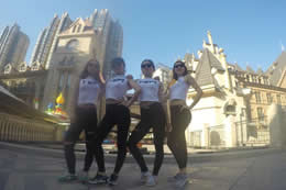 暑假教練班學(xué)員展示，怎么開(kāi)心怎么跳