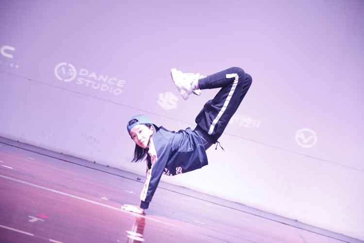 AmazingShow-異場(chǎng)秀: 少兒齊舞大賽利比老師裁判秀