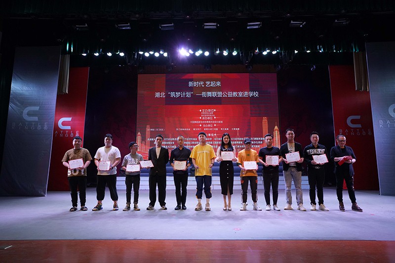 1557545095588846.jpg q.jpg