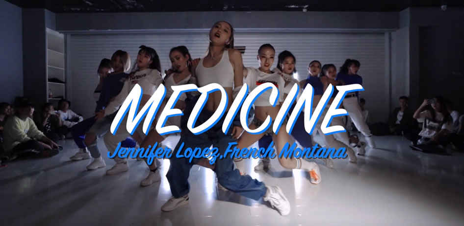 飽眼福呀，C位萌萌老師太可以了～