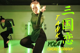 童年殺 還記得你當年耳機藏袖子里聽(tīng)得是什么歌嗎？